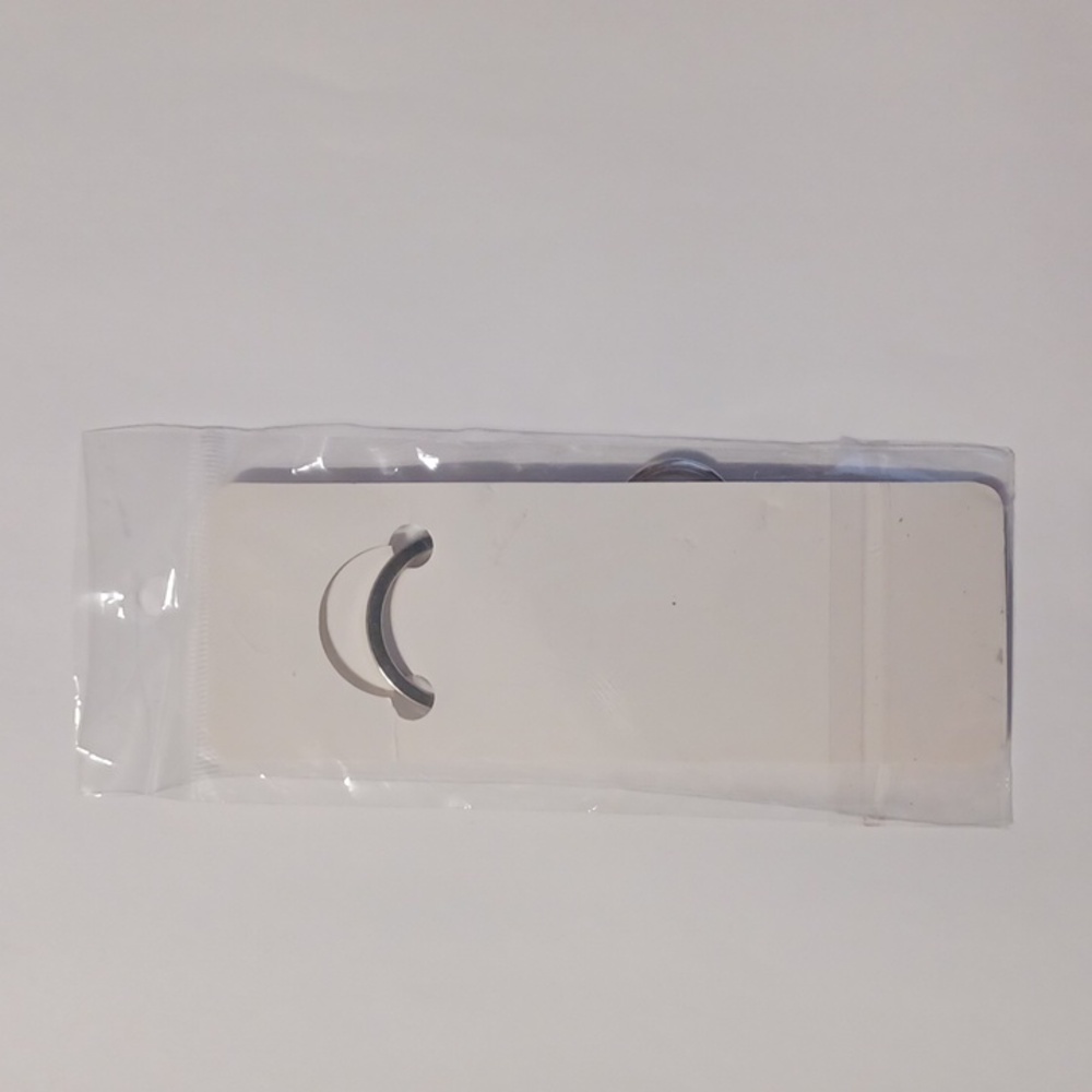 Letter "G" Silver Keychain - Picture 2 of 2